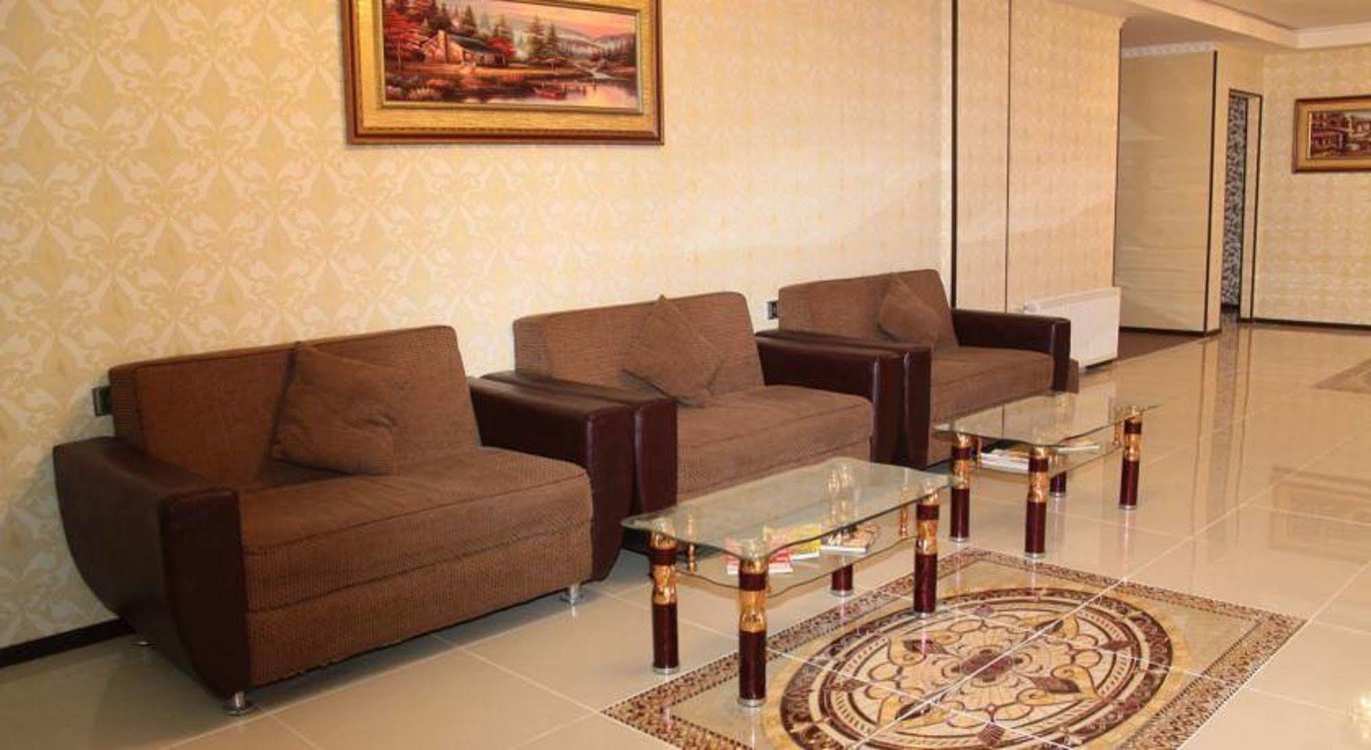 Avand Hotel บากู ภายนอก รูปภาพ